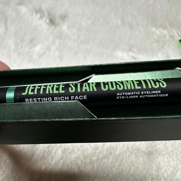 NIB Jeffree Star Automatic Eyeliner in Resting Rich Face Full Size .2g - Picture 4 of 11